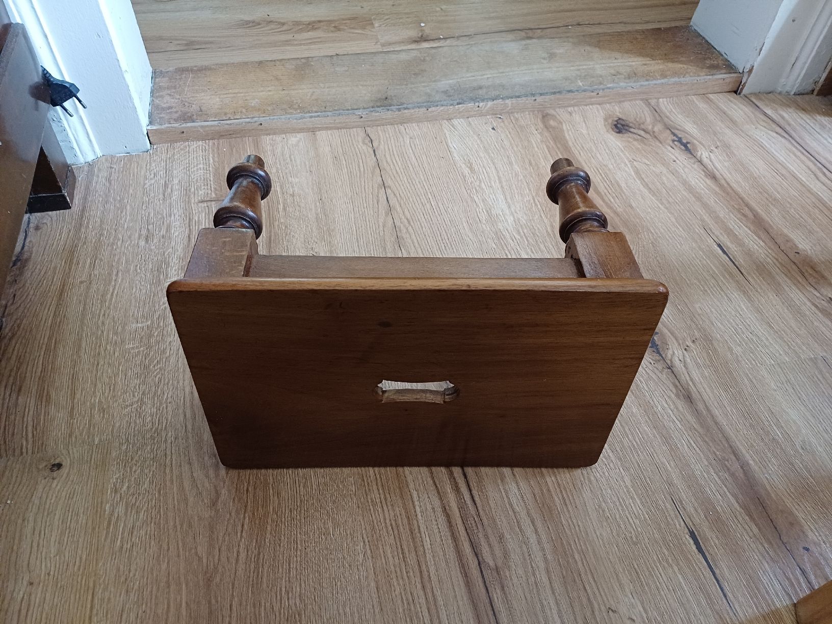 Articoli in legno: Nussbaum Schemmel – Usato da Flawil venduto da Naphtali 1