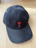 Cap von Ami Paris