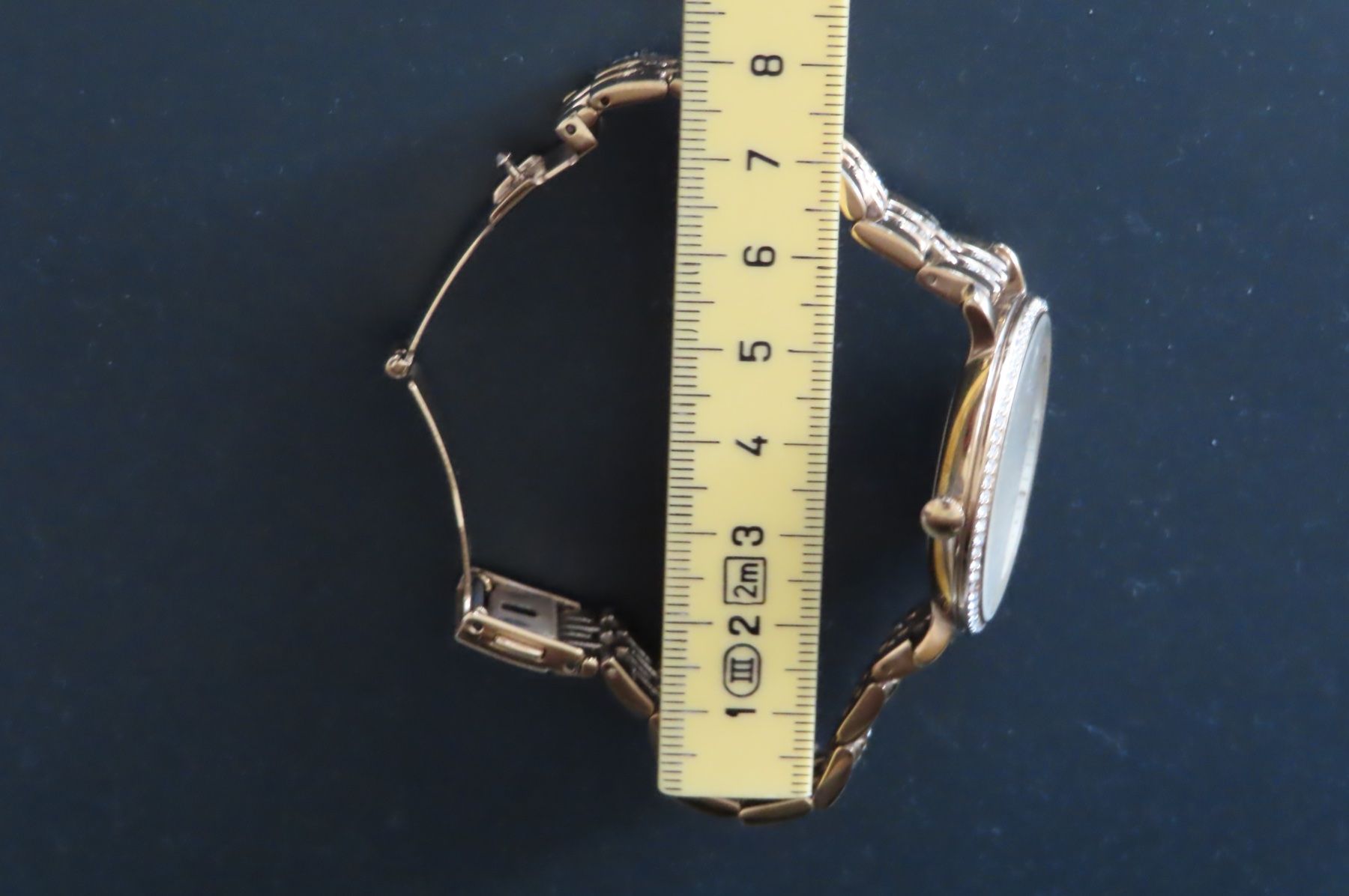 Fossil Uhren: Damenu Fossil Uhr – Gebraucht aus Richterswil von Prangins9 4