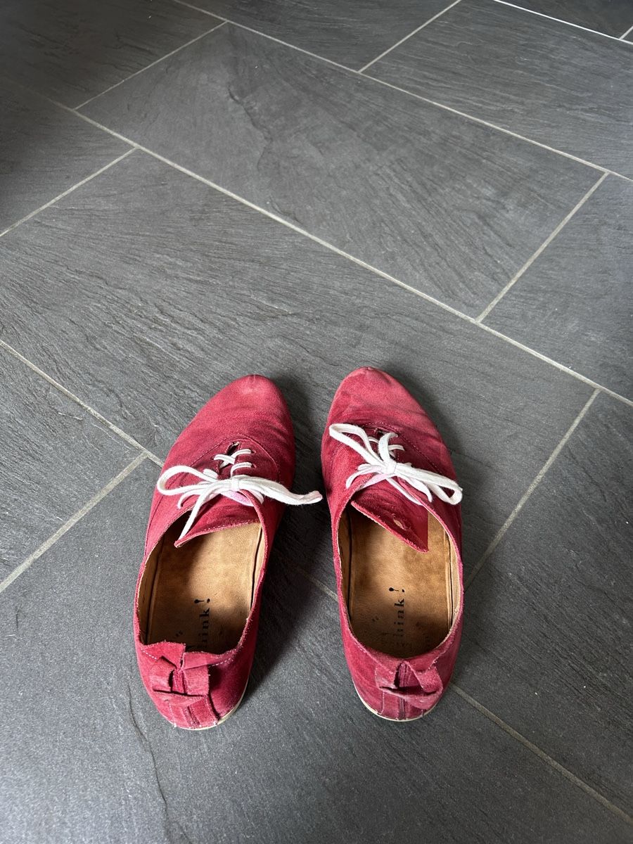 Think Damenschuhe: Sneakers, Think, Echtleder, rot, Gr. 40 – Gebraucht aus Unterkulm von Chipsi0709 1