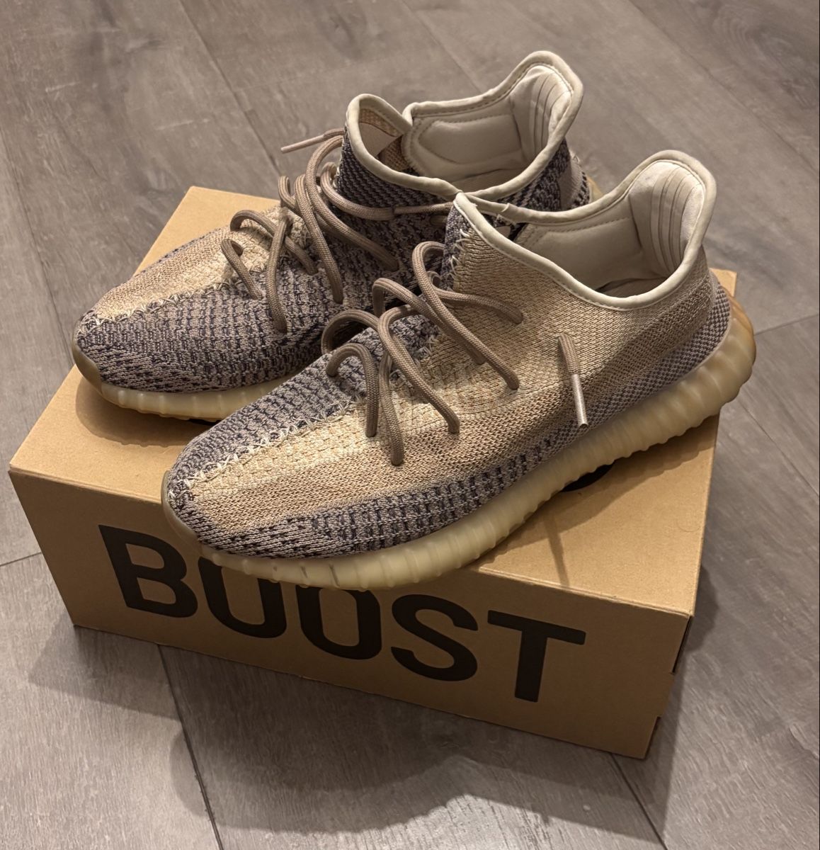 Adidas Scarpe da uomo: Adidas Yeezy Boost 350 V2 - taille 44 – Usato da Alle venduto da Valentin.Goffinet