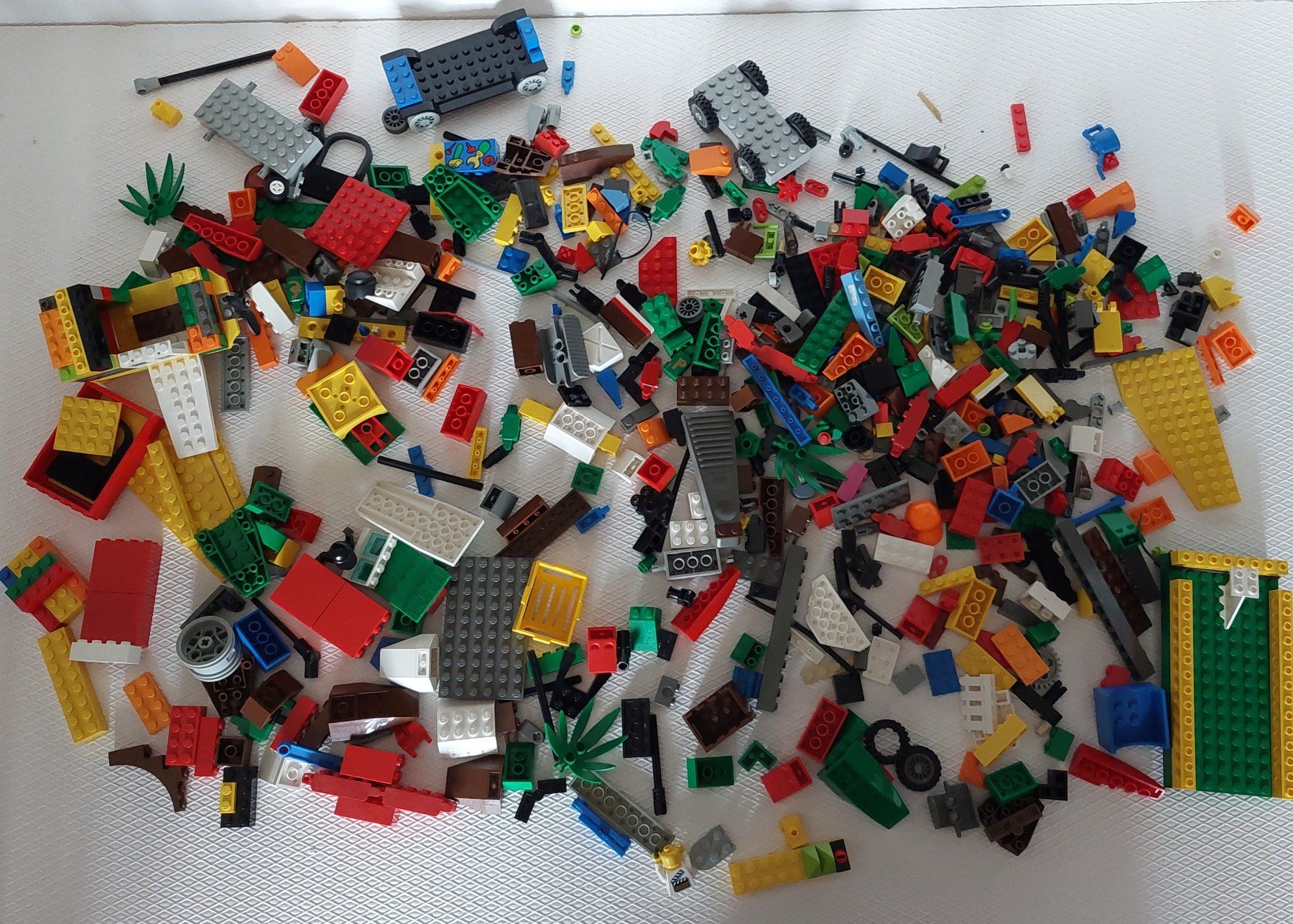 Lego Baukästen: Lego - divers 950 gr – Gebraucht aus Grandson von Dobbyl