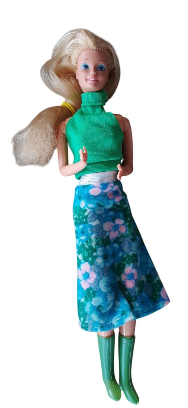 Bambole: Barbie 1970er mit Stuhl und Accessoires – Usato da Mörschwil venduto da lindaswunderkiste 1