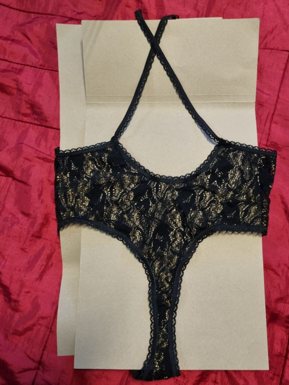 Sonstige Unterwäsche: Body mit Spitzen, schwarz, Gold – Neu (gemäss Beschreibung) aus Geroldswil von Agapanthus22 2