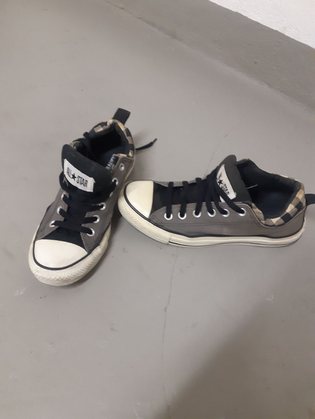 Converse Chaussures hommes: Converse Schuhe gr 39,5 – D'occasion à luzern par zola7 1