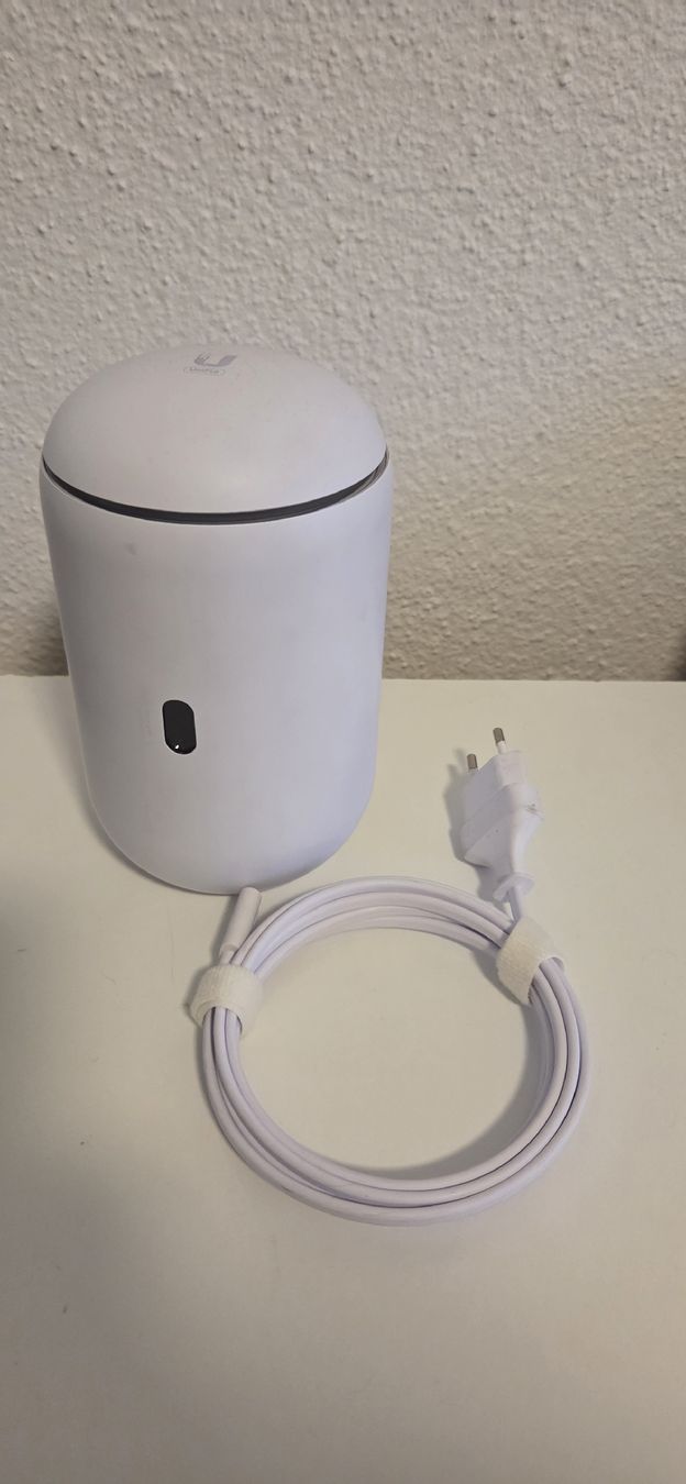 Unifi Modems & Router: Unifi 6 Dream Router Model UDR – Gebraucht aus Ennetbürgen von Feenix
