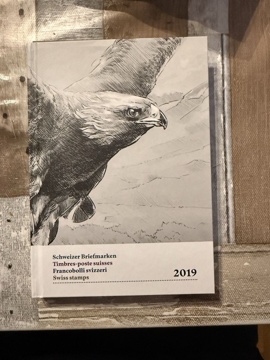 Libri: Livre timbre annuelle de poste suisse 2019 – Nuovo (secondo la descrizione) da Morges venduto da jul_7rz7