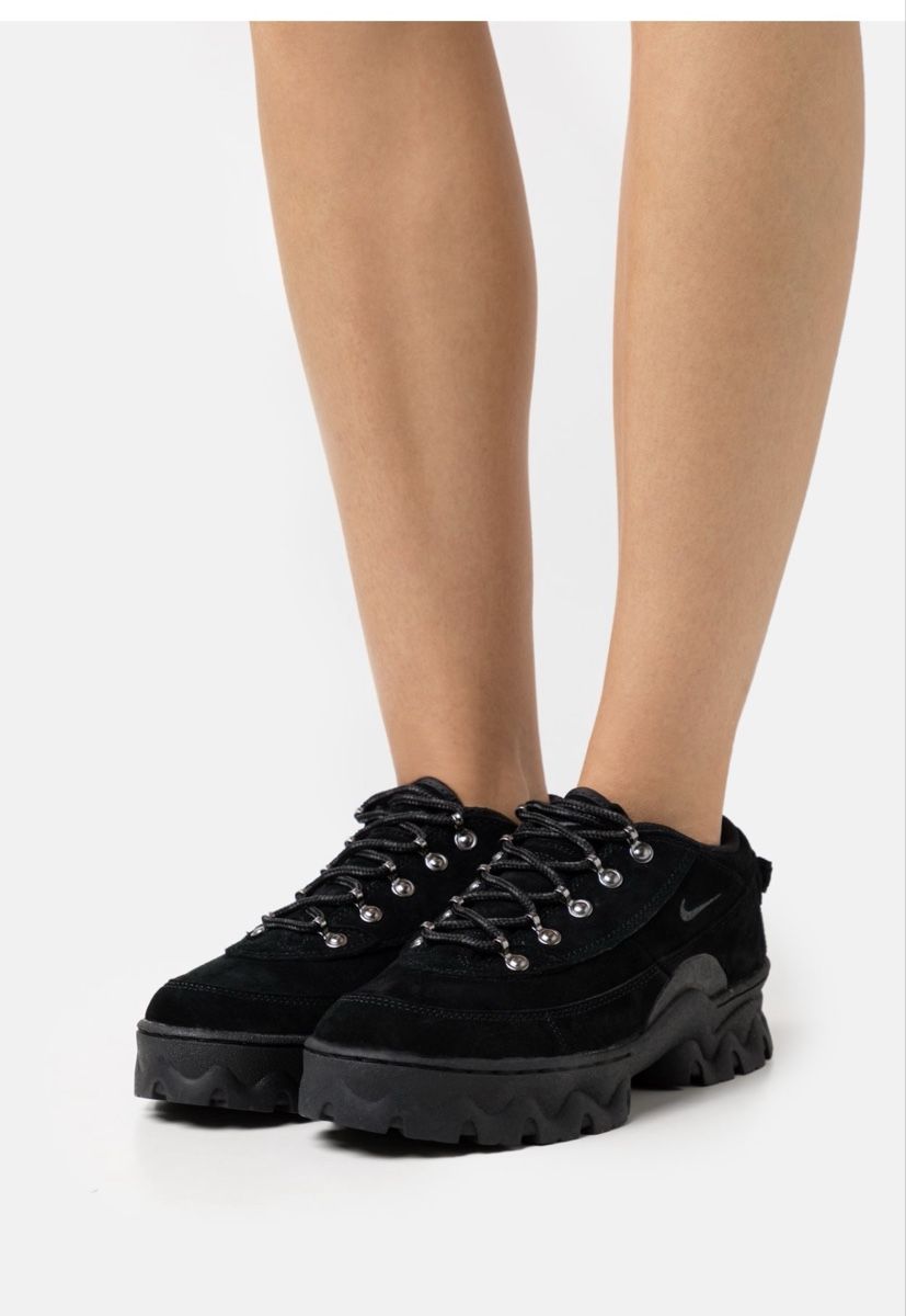 Nike Herrenschuhe: Baskets noires Nike en daim taille 37.5 – Gebraucht aus Lausanne von liu7 4