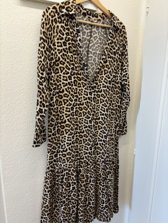 Robe longue style chemise leopard