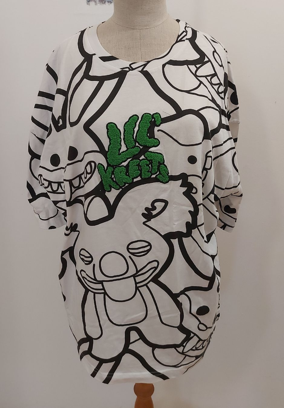 Bershka T-shirt: T-Shirt, weiss mit Print, Gr. L – Usato da Oberengstringen venduto da PaolaDe