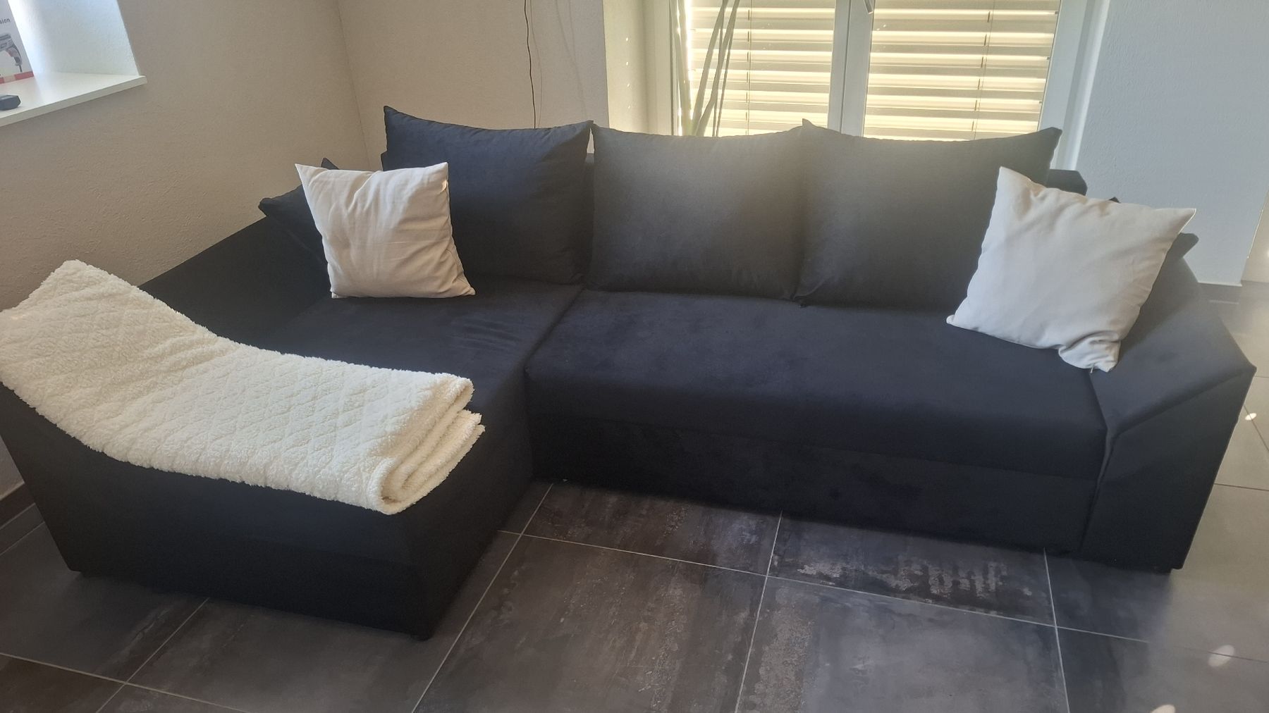 Divani: Neues Sofa| 2 Monate alt – Nuovo (secondo la descrizione) da Netstal venduto da Online-Verkauf.ch 3