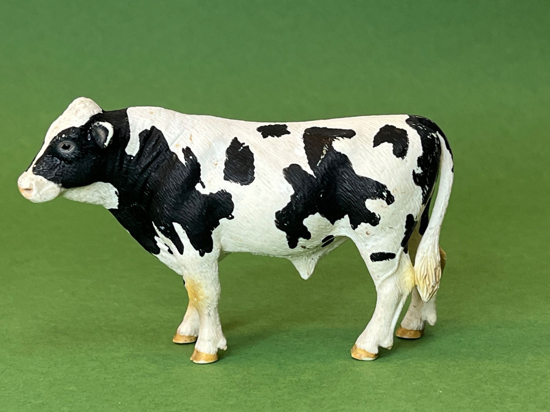 Schleich Figuren: Schleich Muni Bulle Schwarzbunt Rind – Gebraucht aus Ennetbaden von mapa05