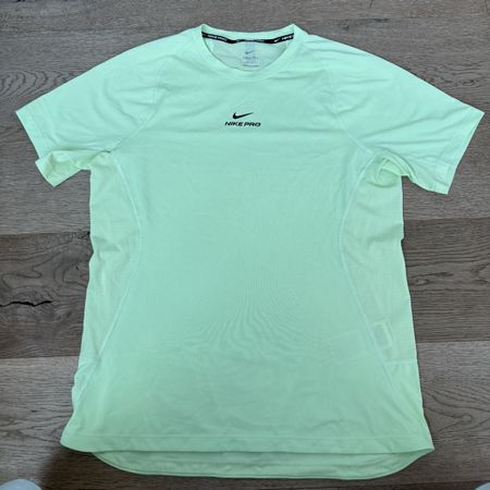 Nike Pro Dri-FIT Shirt, neuwertig, Grösse L, Sommer Top!