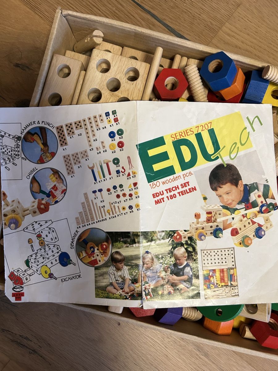 Giocattoli: EDU TECH Holz-Bausteine Set 7207 , Schrauben, Muttern….. – Nuovo (secondo la descrizione) da Jona venduto da Yregg 1
