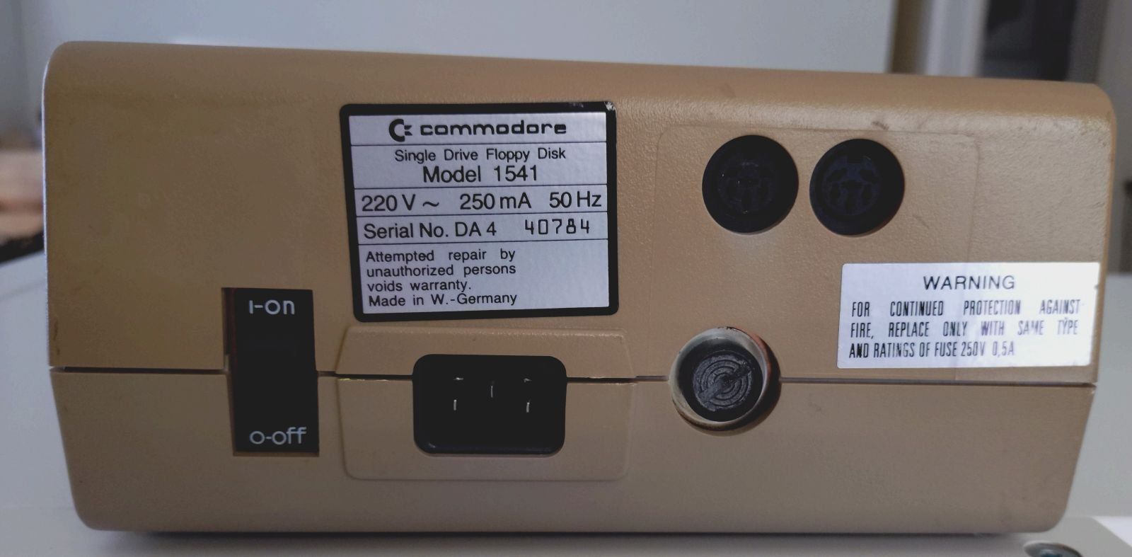 Commodore PC: Commodore 1541 Diskettenlaufwerk – Difettoso da Grüningen venduto da Stargazer 2