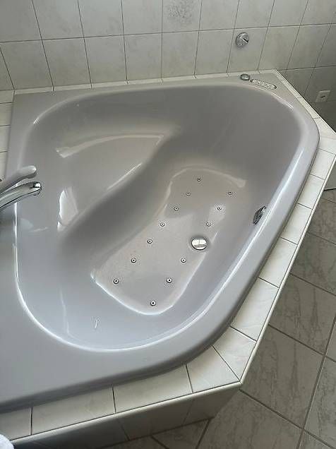 Vasche da bagno: Hoesch Whirlpool Eck-Badewanne 150x150cm – Usato da Oberkulm venduto da Humaha