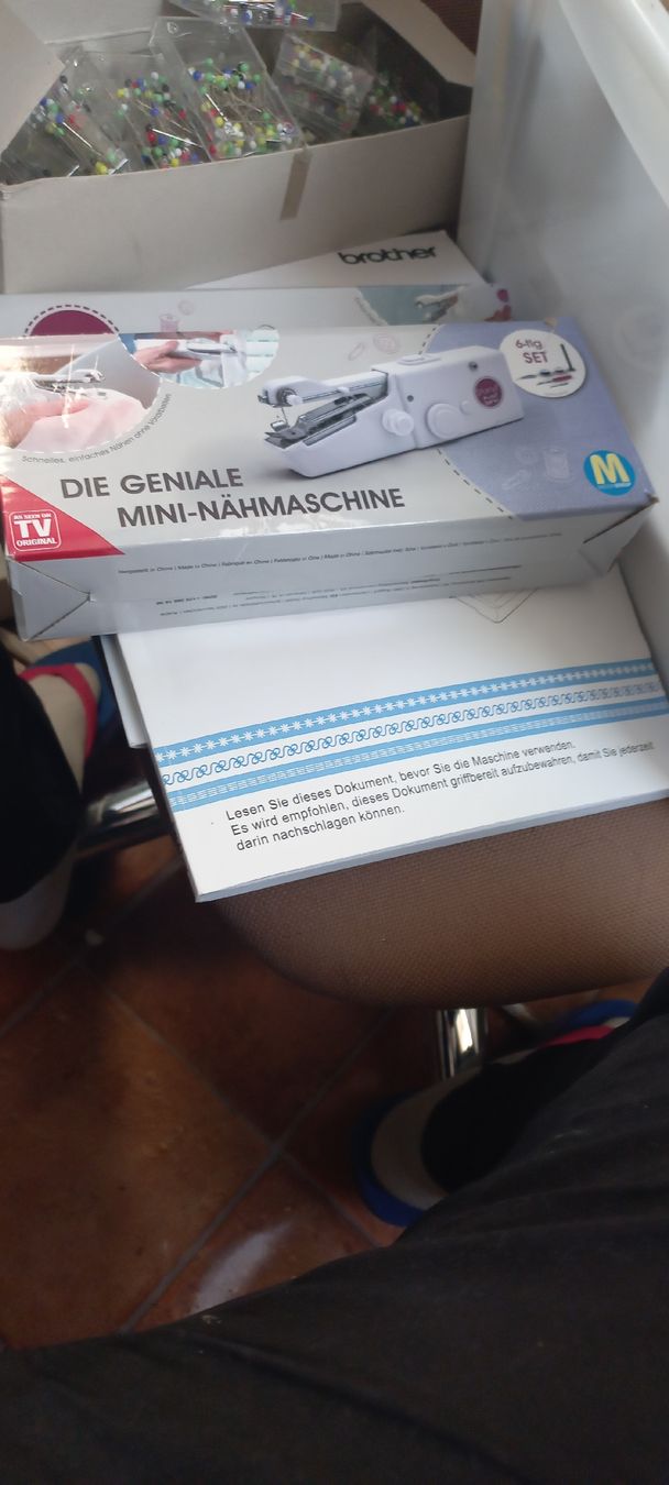 Nähmaschinen: Mini Nähmaschine – Neu und originalverpackt aus Bülach von Sami119