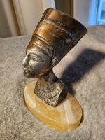 Vintage Nofretete Metall Büste auf Alabaster Aegypten1950