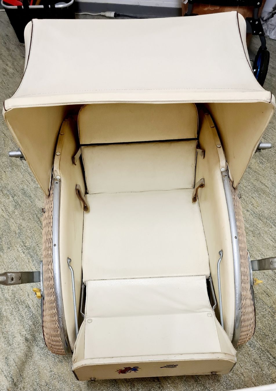 Wisa Gloria Kinderwagen: Poussette enfant Wisa Gloria – Gebraucht aus Biel/Bienne von gde_2hgy 5