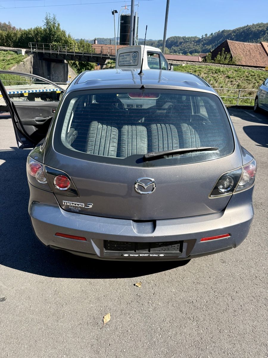 Mazda Automobili: Mazda 3  1.6 Benzin – Usato da Hinterkappelen venduto da meh_qf55 3