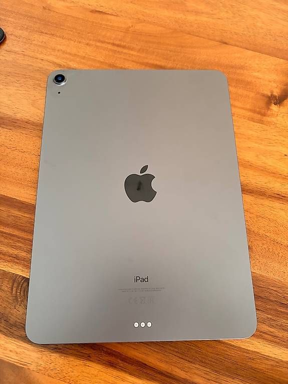Apple Tablettes PC: IPad 2020 (4. Gen) 64 GB – D'occasion à Kloten par gioca09 1