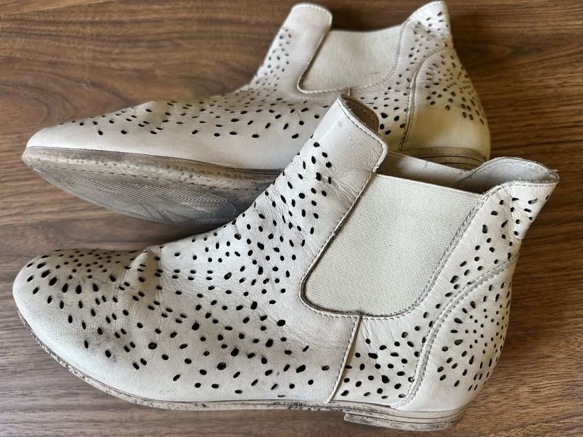 Scarpe da donna: Bottines perforées femme taille 39 – Usato da Plan-les-Ouates venduto da aur_z5pj 3