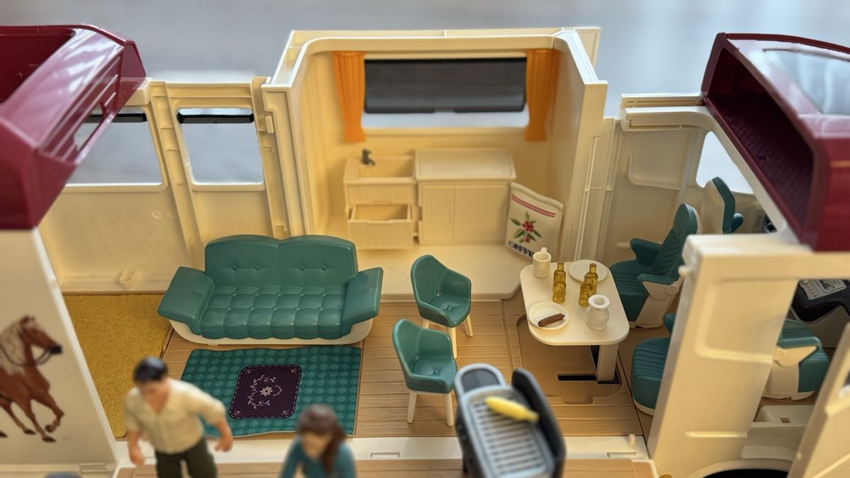 Schleich Giocattoli: Schleich Wohnmobil – Usato da Weiningen ZH venduto da proi4o 4