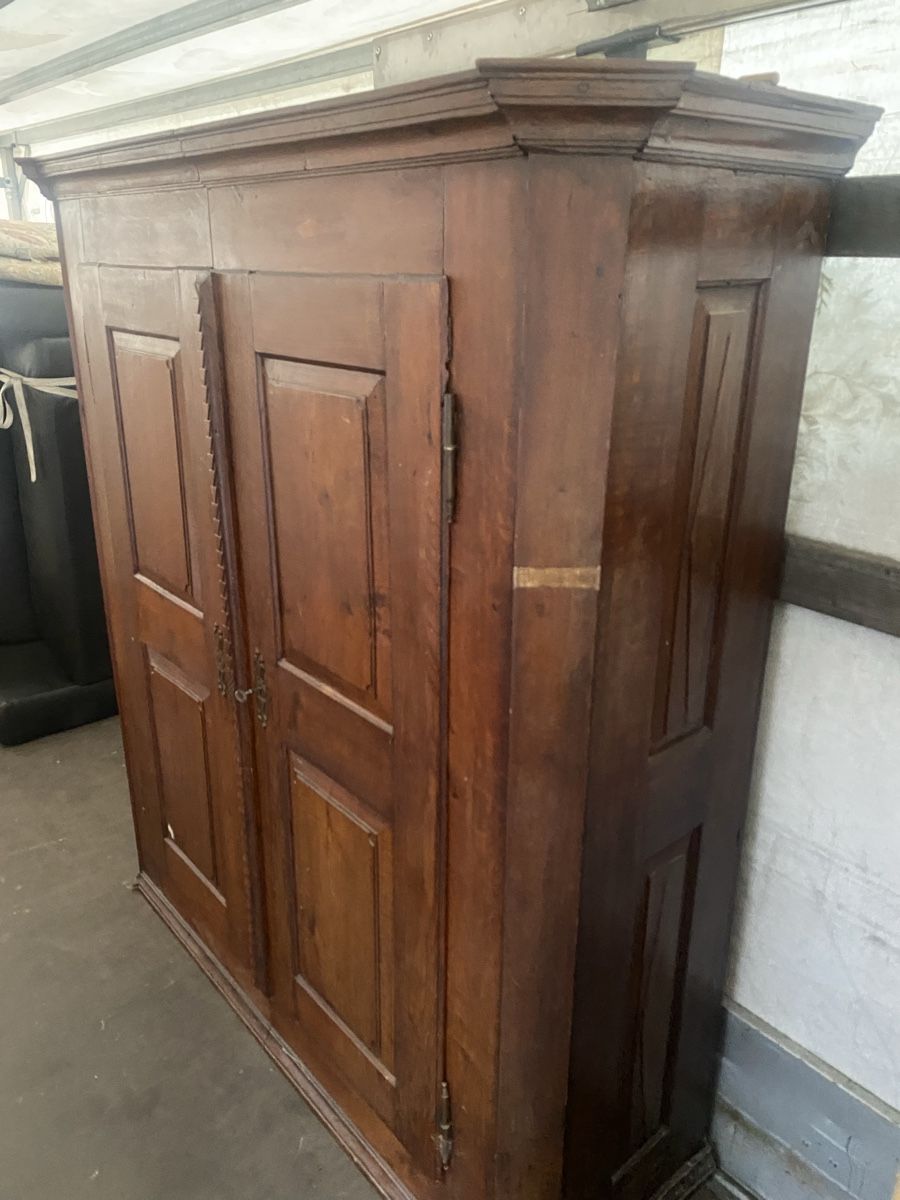 Armadi: Antiker Eichenschrank Massiv Vintage – Usato da Seewen SZ venduto da shaky01 2