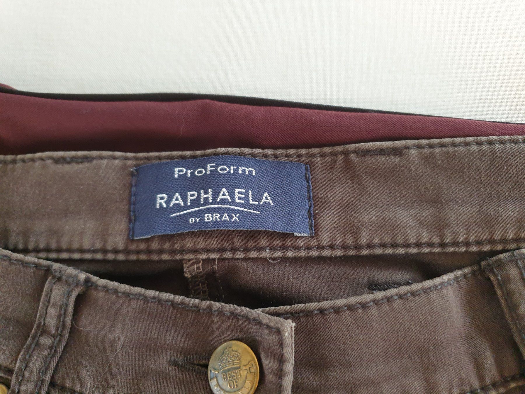 Brax Jeans: Jeans Hose Gr. 38 Brax Raphaela Pro Form Braun Stretch – Gebraucht aus Gossau ZH von fashiontwo 3