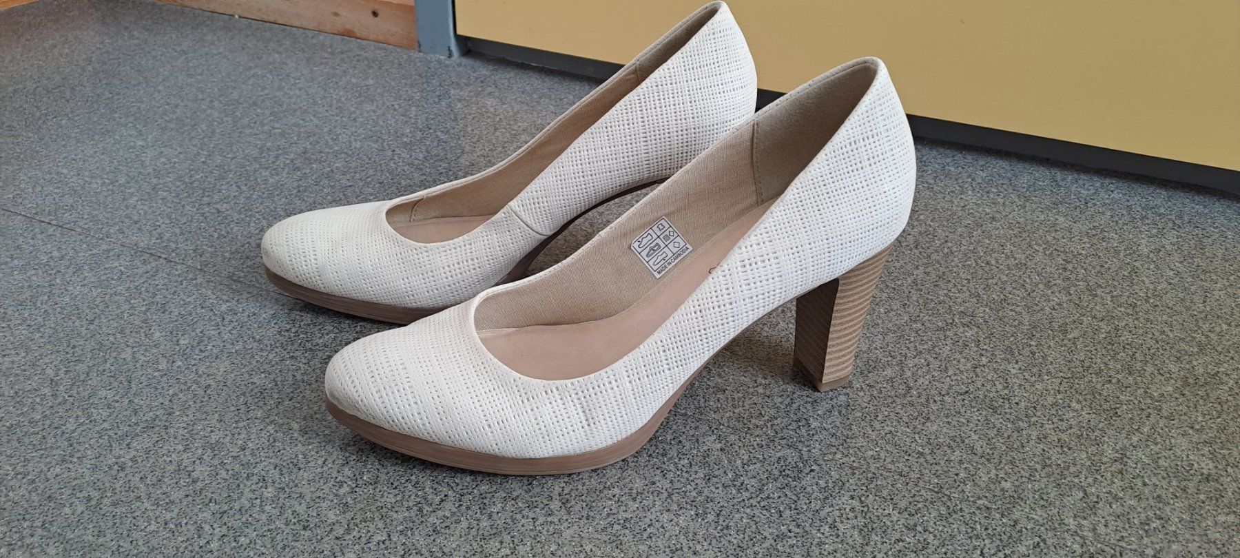 Roberto Santi Damenschuhe: Pumps Roberto Santi – Gebraucht aus Oensingen von Rinchen