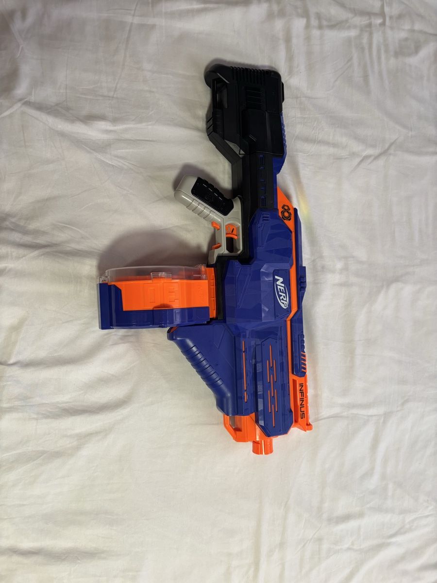 Nerf Giocattoli: nerf n-strike elite infinus – Usato da Langendorf venduto da arc_87qj