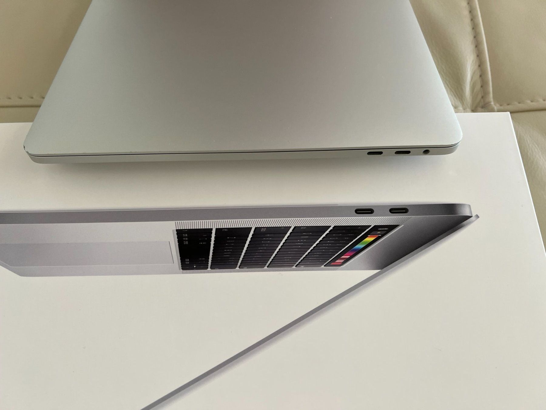 Apple Notebook: APPLE MacBook Pro 2018 15", Intel Core i9, 32 GB RAM, 2 TO – Usato da Genf venduto da SALES2013SALES 6