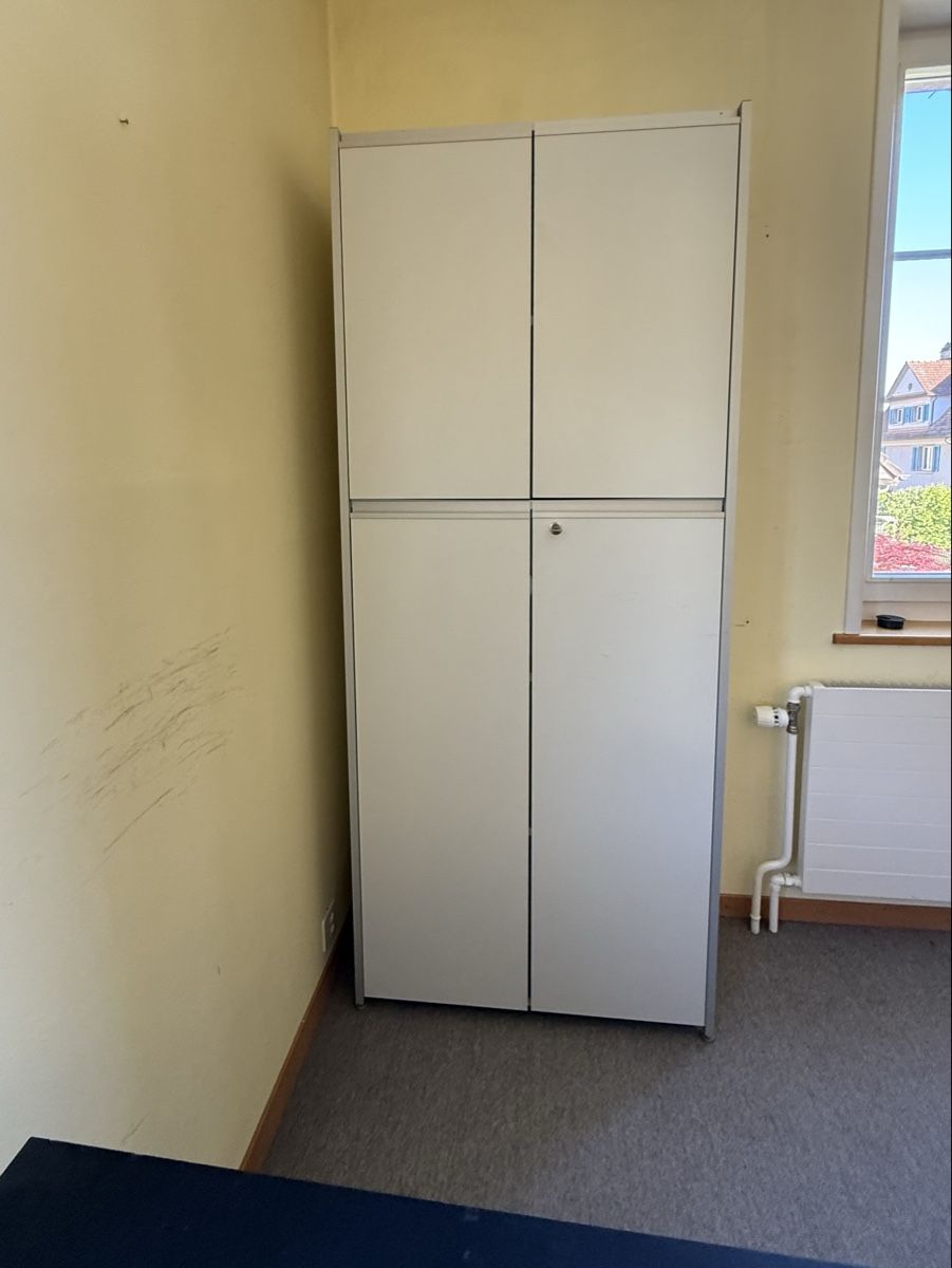 Armadi: Büro Schrank – Usato da Winterthur venduto da Muwka
