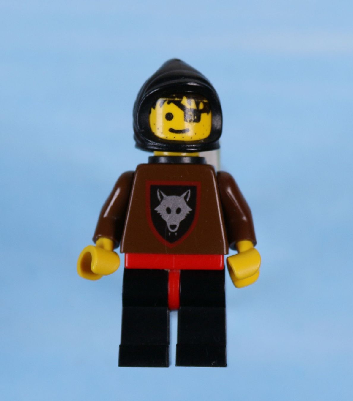 Lego Spielzeuge: LEGO Minifigur Wolfpack - Eye Patch, Brown Arms and Black Le – Gebraucht aus Hettlingen von Scholi99