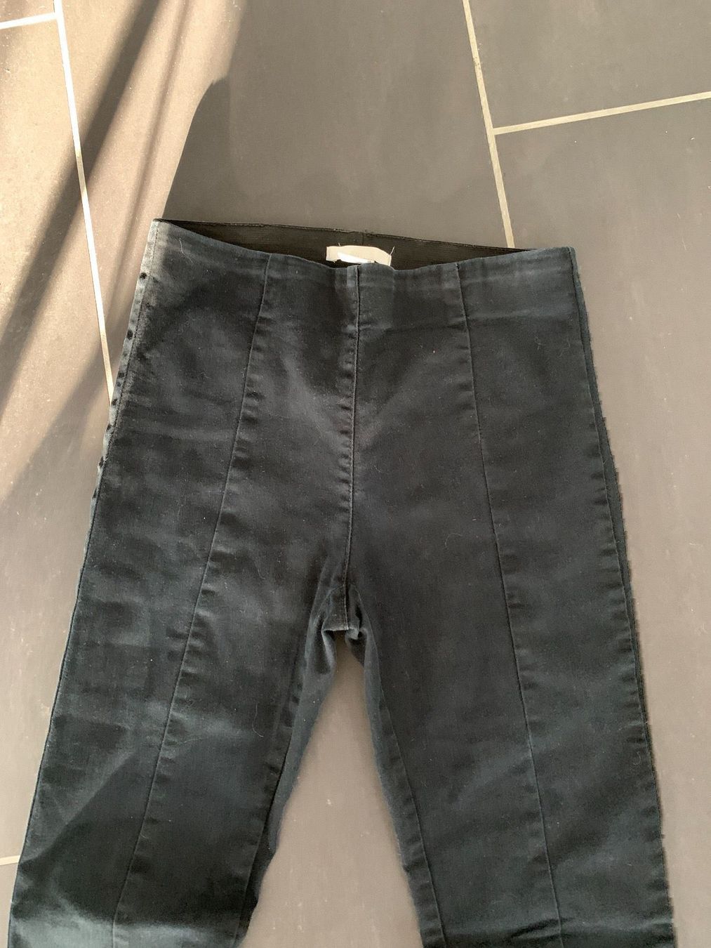 H&M Pantaloni: Hose H&M gr 34 – Usato da Oberweningen venduto da Jogi2 1
