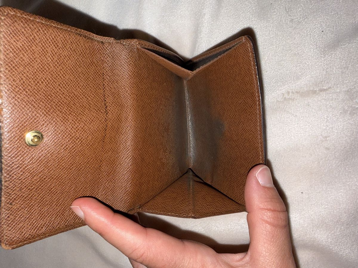 Louis Vuitton Portefeuilles: Portefeuille Louis Vuitton monogramme  – D'occasion à Lausanne par Titivintage 6