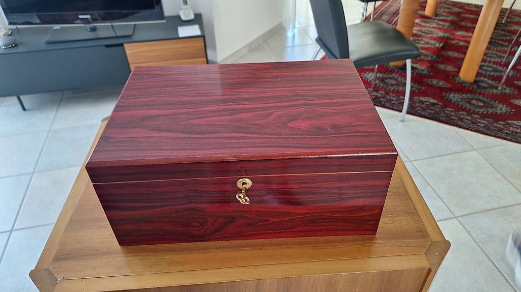 Humidore: Davidoff Humidor – Gebraucht aus Lostorf von Stonie7