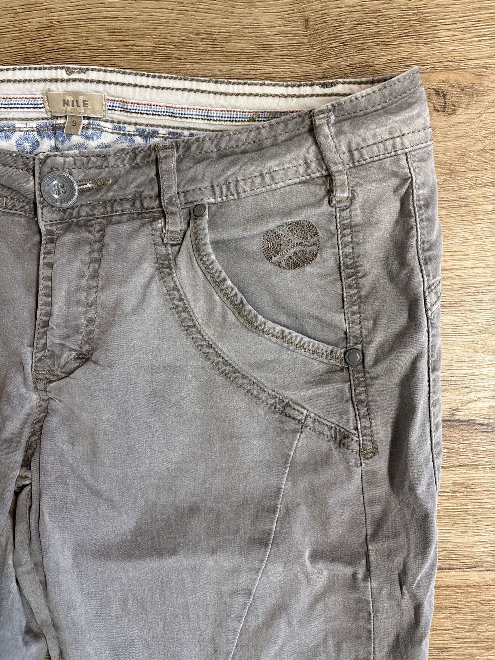 Nile Jeans: Jeans, NILE, S, grau, dünner Stoff – Gebraucht aus Wetzikon ZH von CZ. 5