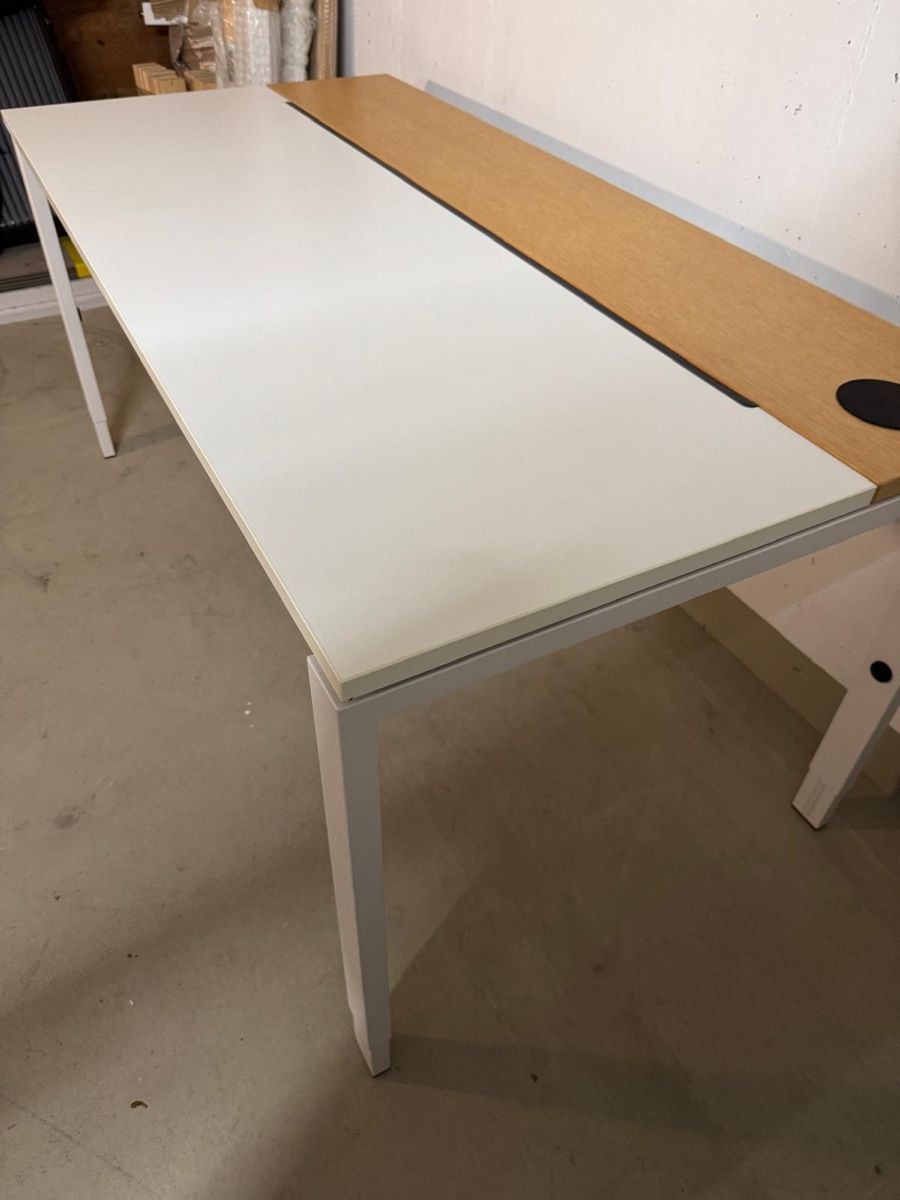 Scrivanie: Bürotisch/Schreibtisch – Usato da Weiningen ZH venduto da proi4o 2