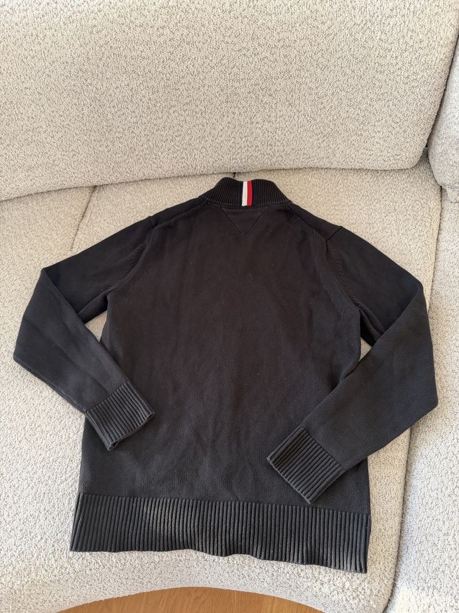 Tommy Hilfiger Pullover & Sweatshirts: Tommy Hilfiger Jäckchen / Pullover  – Gebraucht aus Dietikon von Prelovedpearls 3