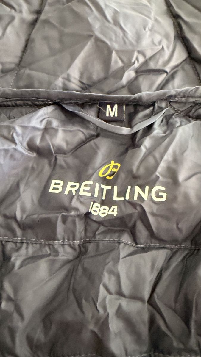 Gilets: Breitling Gilet Gr. M – Neuf (Voir description) à Twann par dieberaterin 3