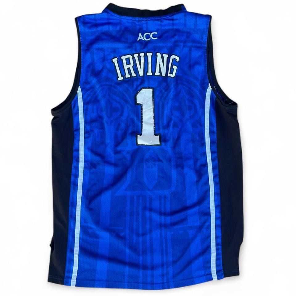 Nike Canottiere & Pantaloni: Duke Kyrie Irving Trikot – Usato da Riehen venduto da RESTREET