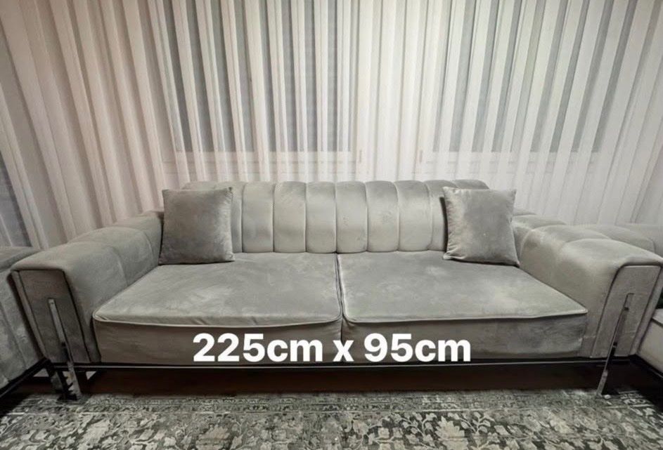 Sofas: 3x Sofas hellgrau Samt, sehr guter Zustand – D'occasion à Obfelden par don_6thk