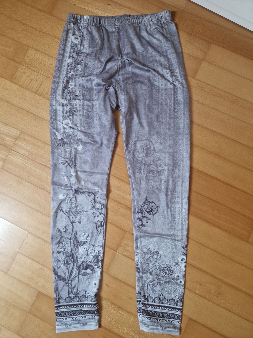 Leggings: Leggings  – Usato da Otelfingen venduto da Tun_c9nb