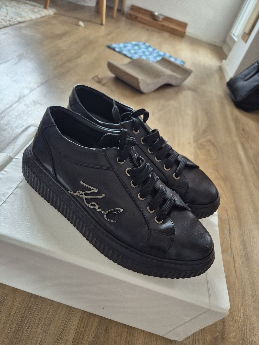 Karl Lagerfeld Scarpe da donna: Sneakers Karl Lagerfeld – Usato da Bern venduto da des_7cqy 1