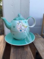 Teekanne mit Tasse