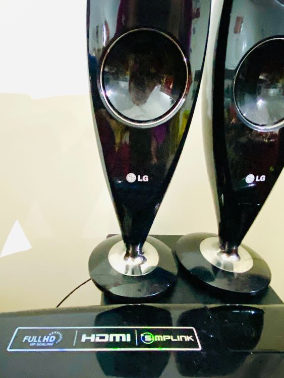 LG SH33S A Surround Sound Easy Home Theater System mit DVD Kaufen auf Ricardo