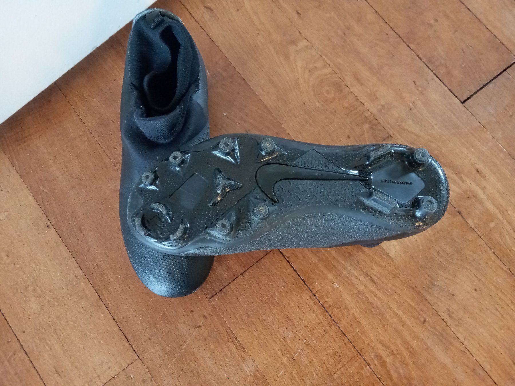 Nike Scarpe da uomo: Fussballschuhe Nike Phantom "Ghost" Gr. 38 – Usato da Thalwil venduto da 174sterne 2