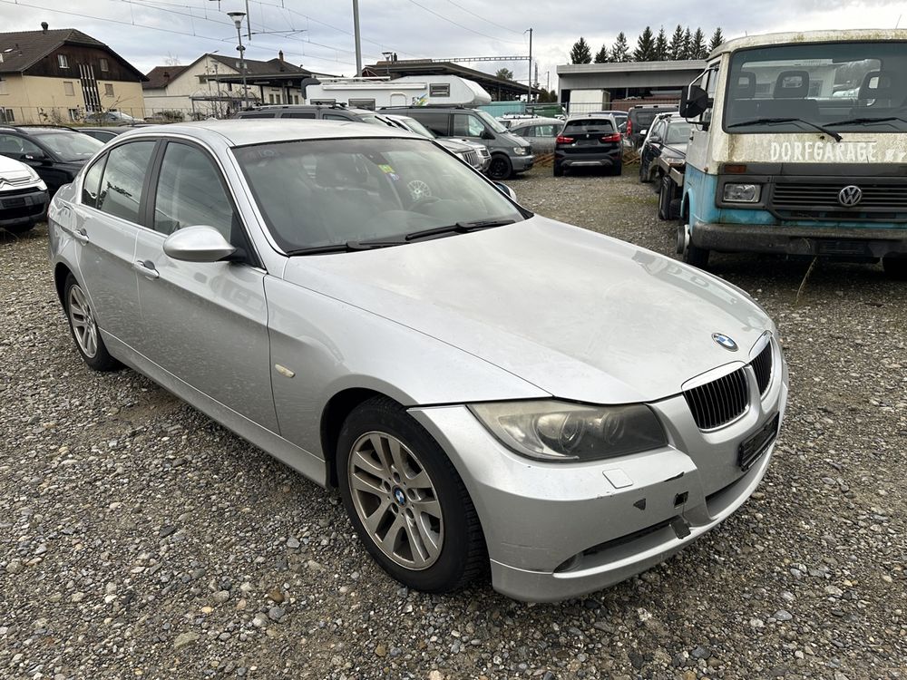 BMW 325i