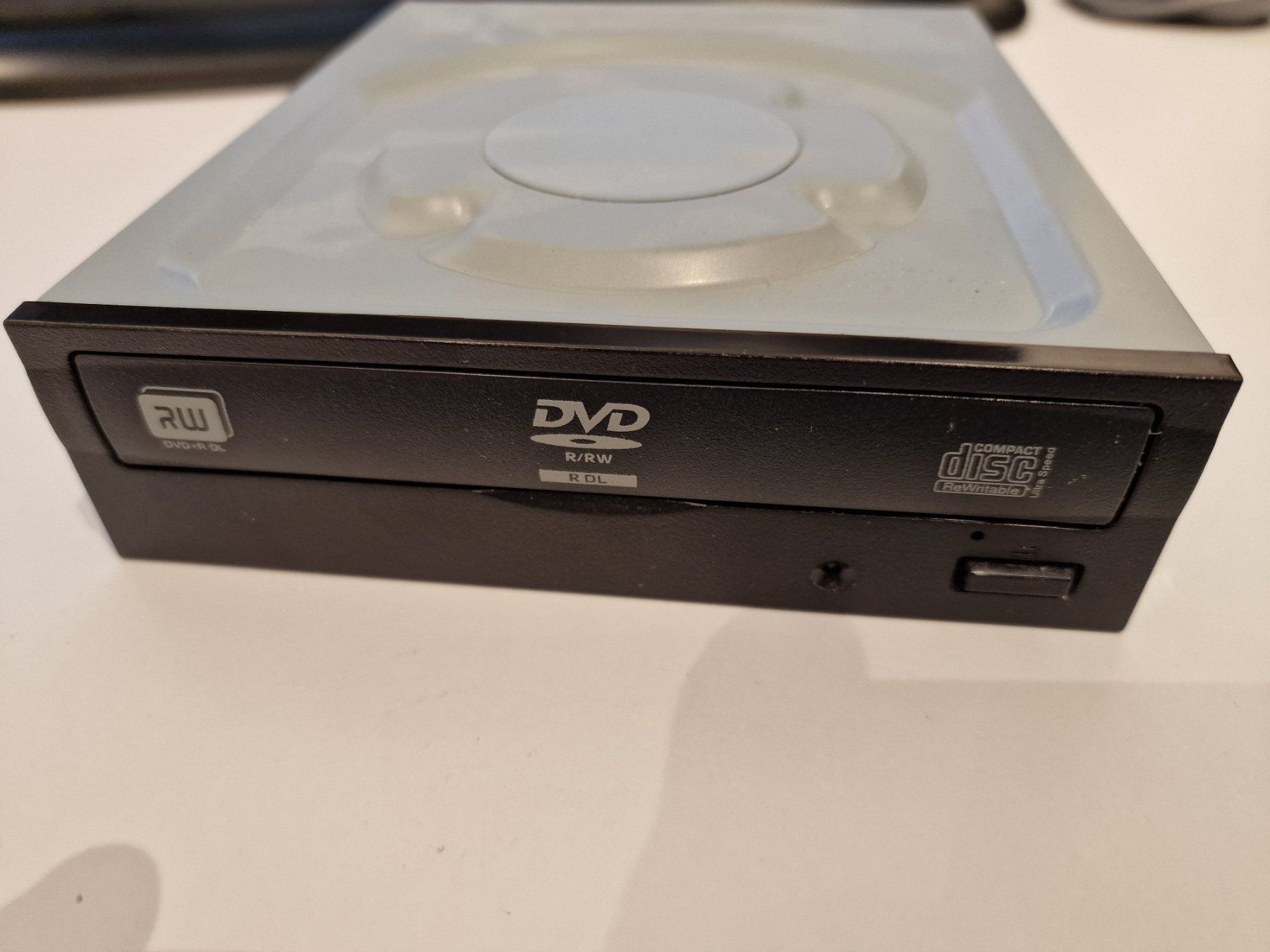 Lettore multimediale & Streamer: DVD-Brenner    iHAS124-14   LiteOn – Usato da WÜRENLOS venduto da opelvw